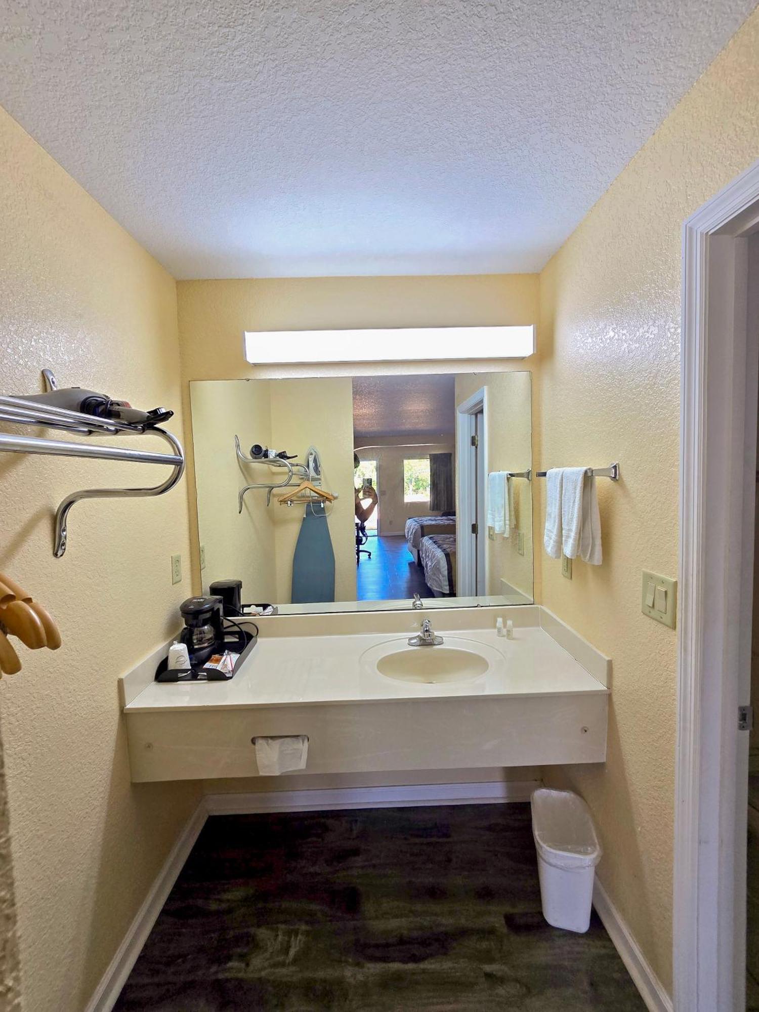 Garden Inn And Suites Near Callaway Gardens Pine Mountain المظهر الخارجي الصورة