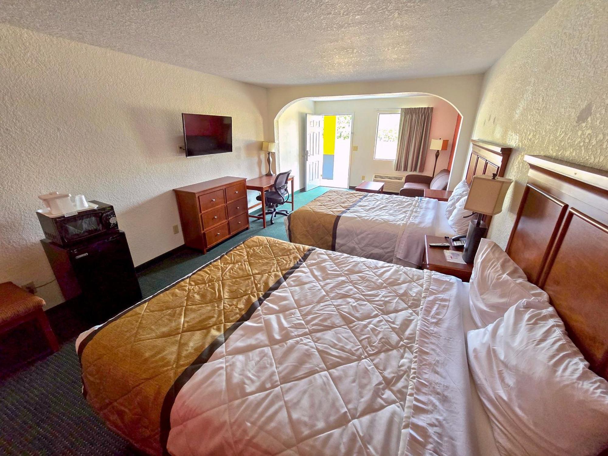 Garden Inn And Suites Near Callaway Gardens Pine Mountain المظهر الخارجي الصورة
