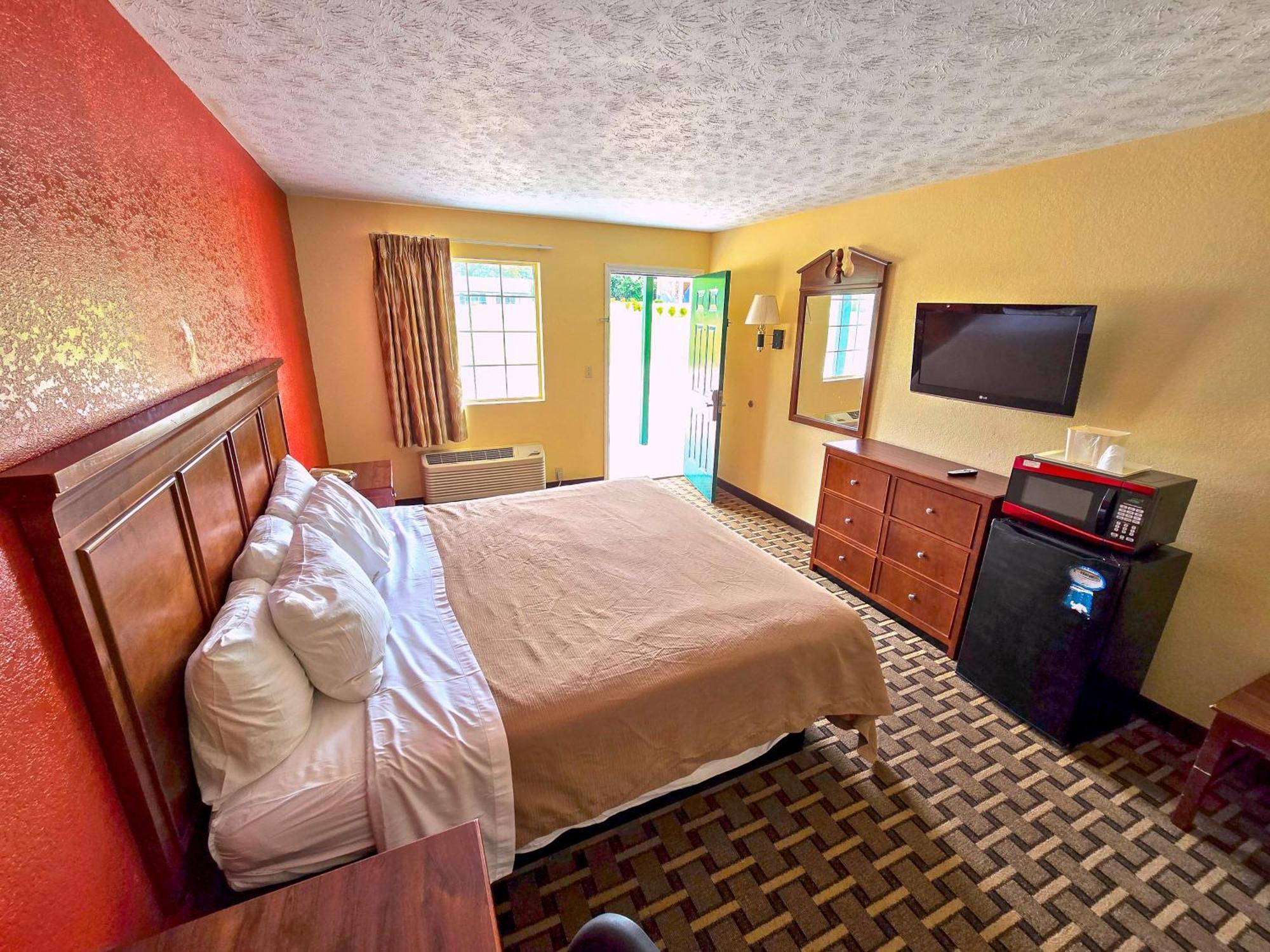 Garden Inn And Suites Near Callaway Gardens Pine Mountain المظهر الخارجي الصورة